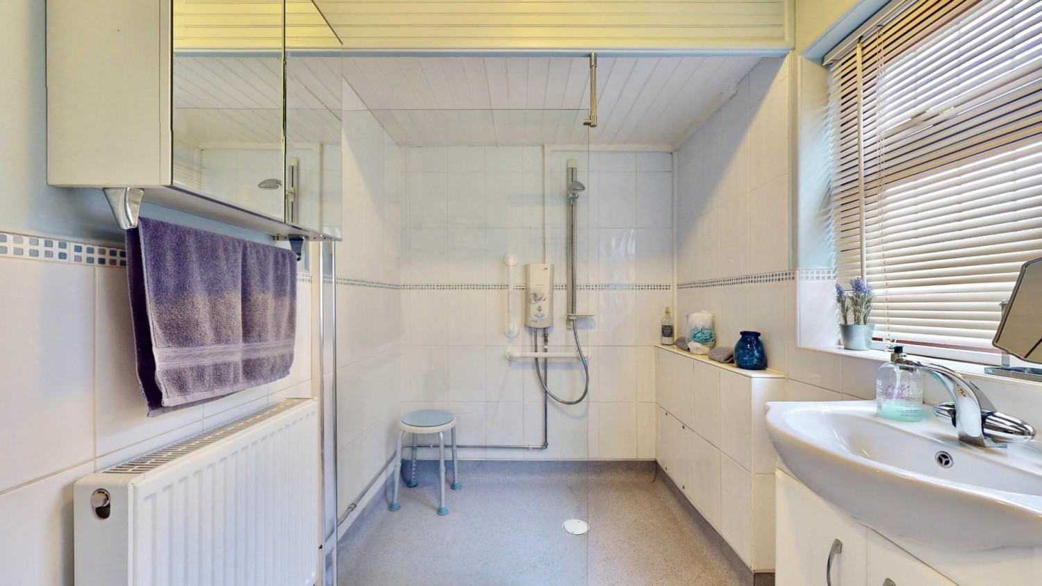 Winterbourne Road, Dagenham, RM8