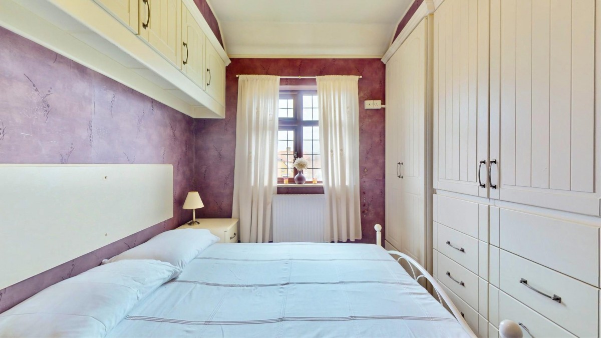 Winterbourne Road, Dagenham, RM8