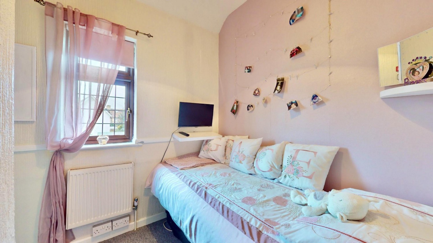 Winterbourne Road, Dagenham, RM8