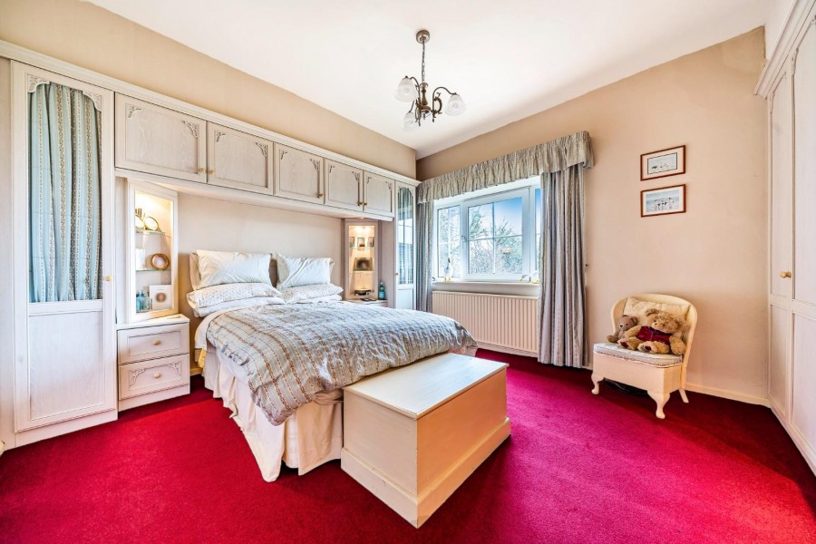 Cliff Farm, East Morton. Bingley Hunters Estate Agents & Letting Agents