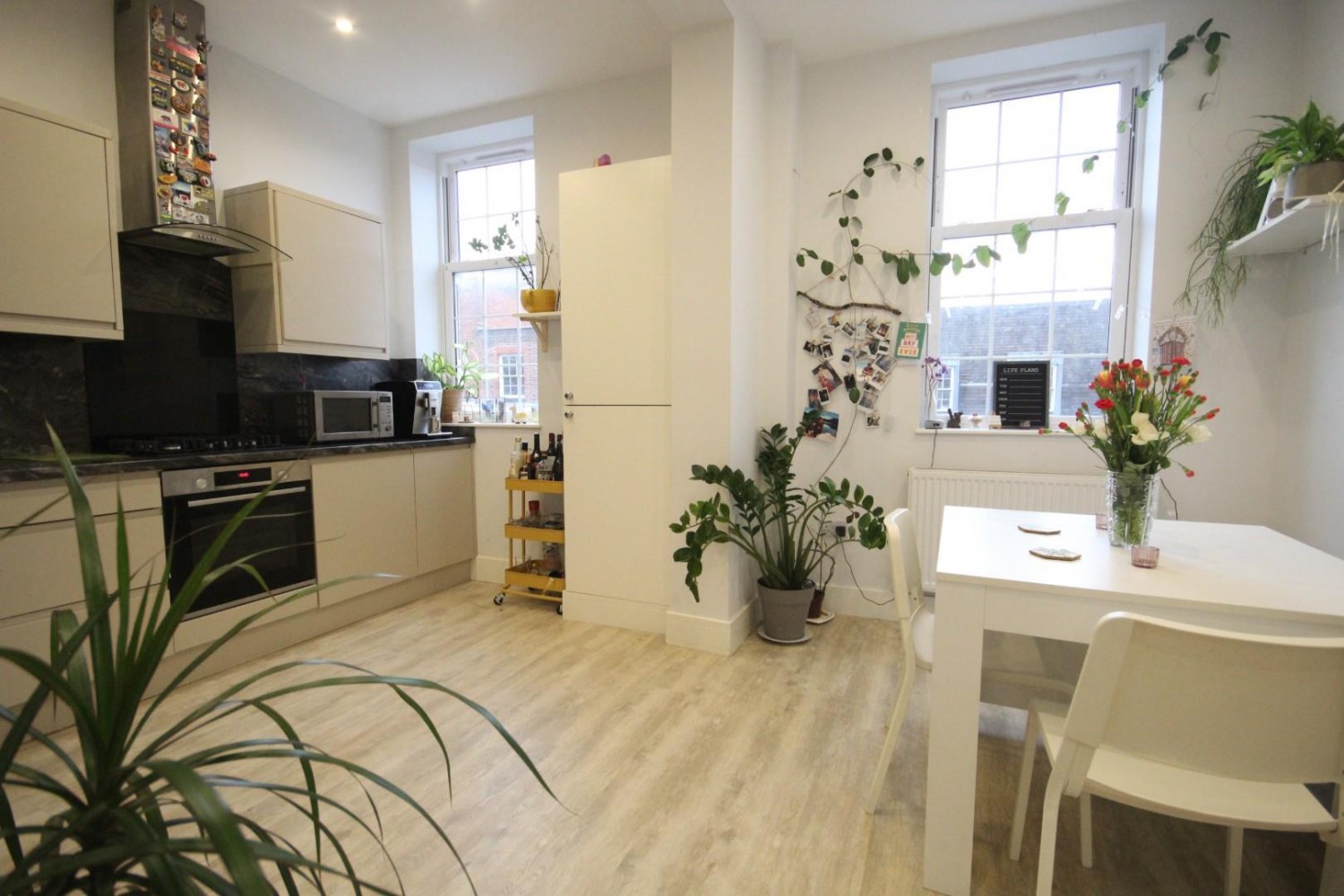 London Road, East Grinstead, RH19