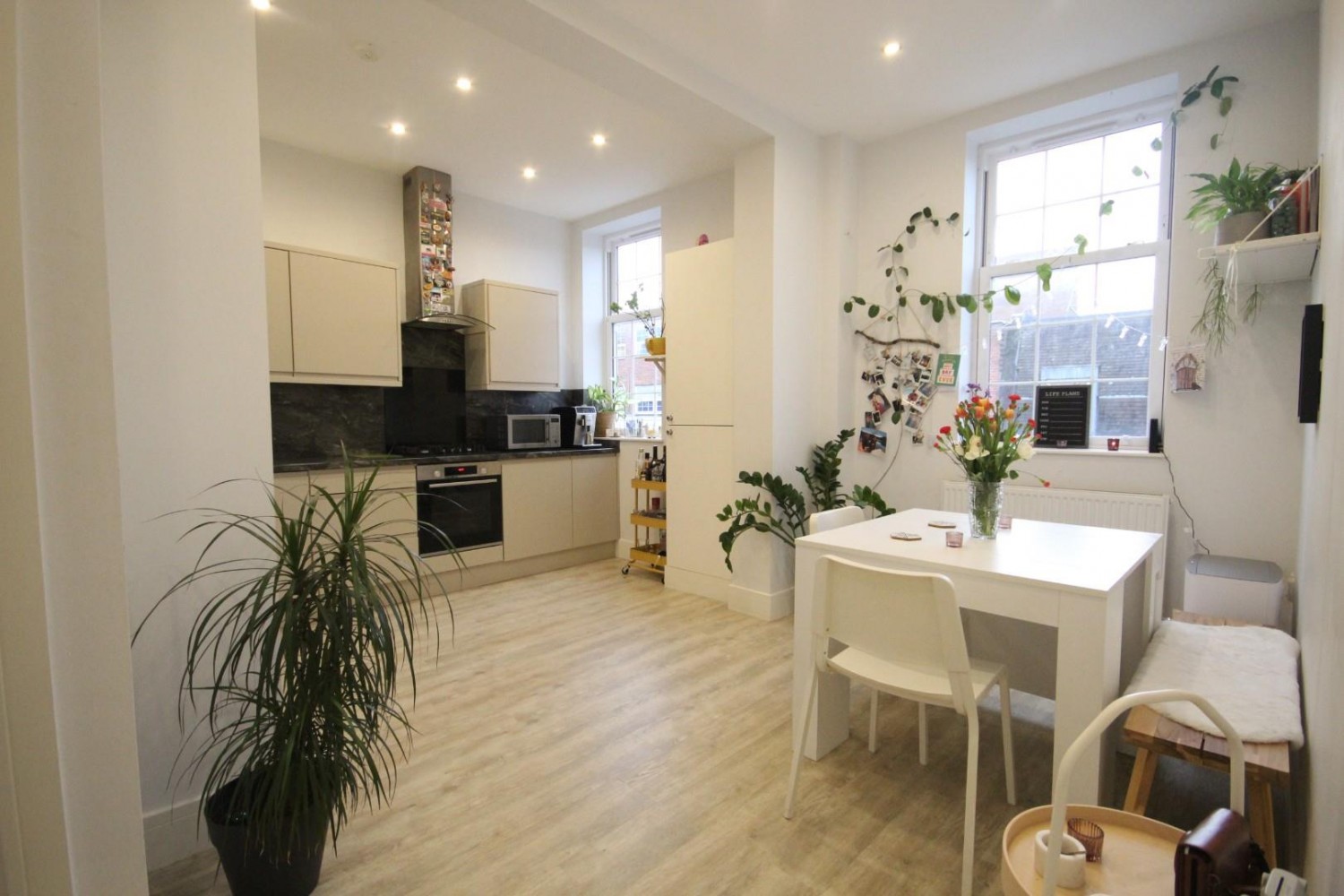 London Road, East Grinstead, RH19