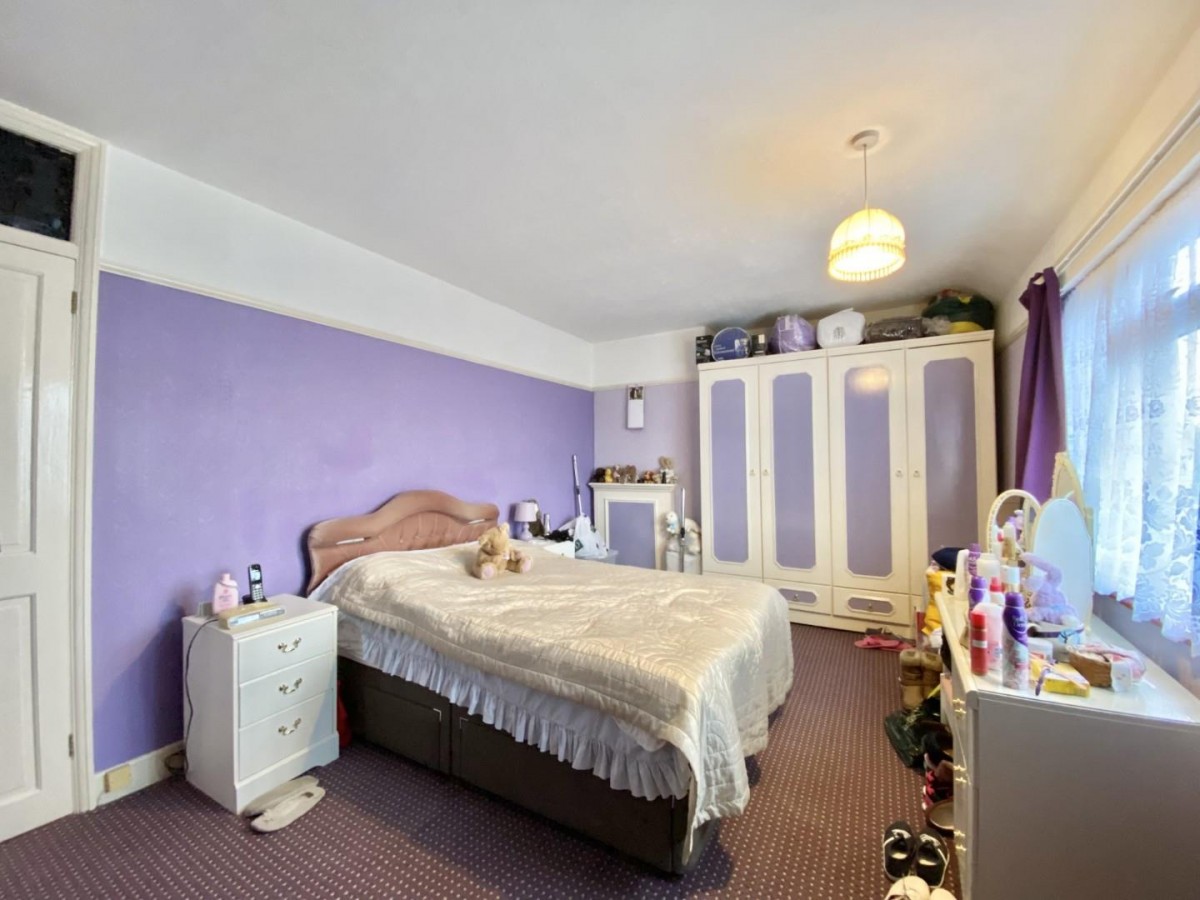 Hewens Road, Uxbridge, Middlesex, UB10 0SR
