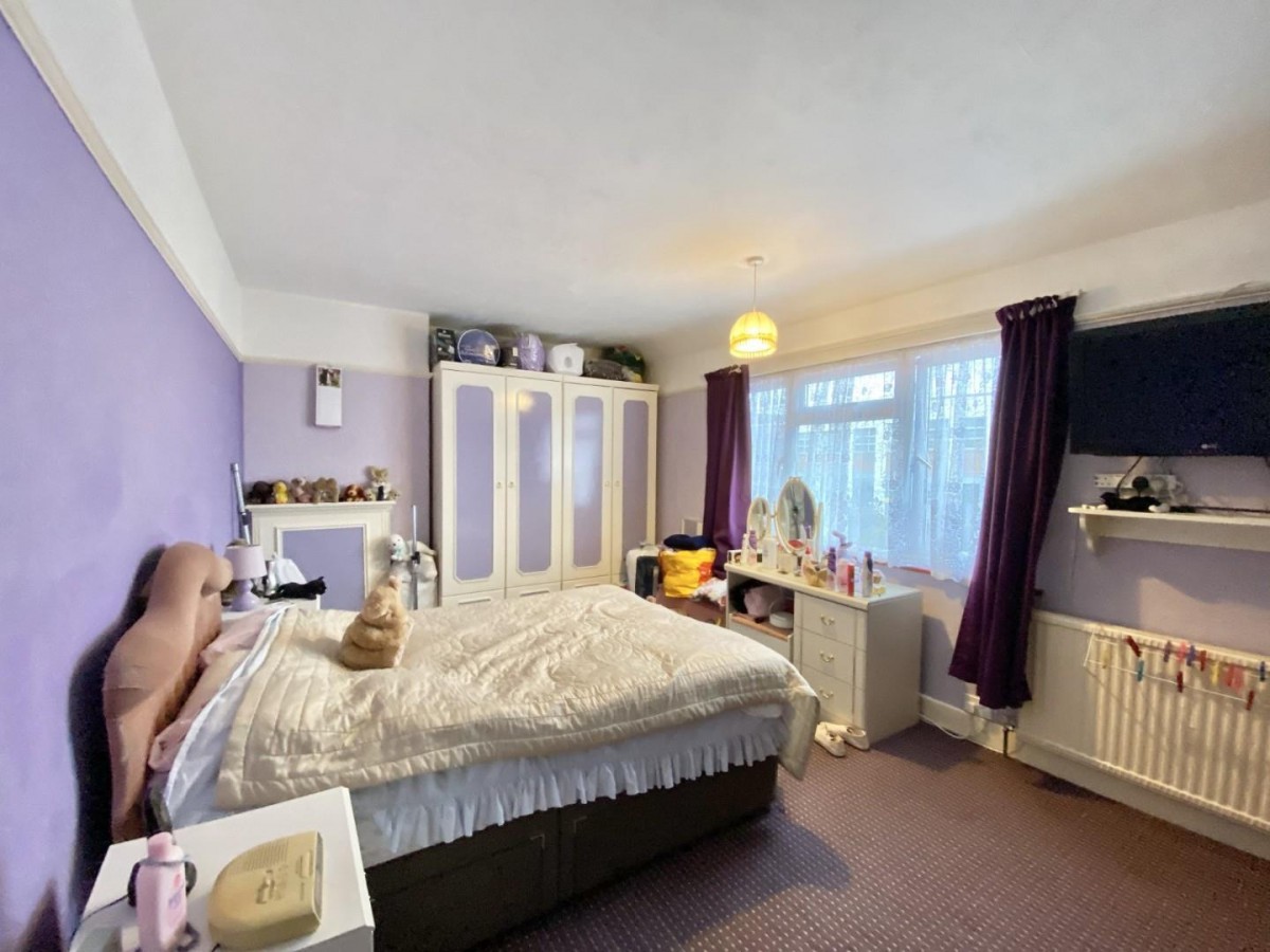 Hewens Road, Uxbridge, Middlesex, UB10 0SR