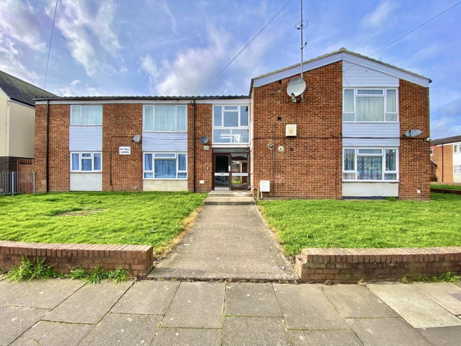 Douglas Crescent, Hayes