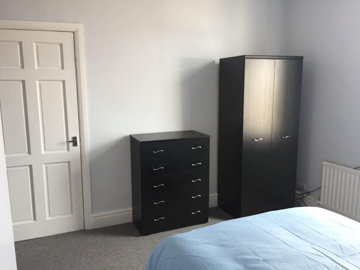 Room 4, 12 Infirmary Road, Chesterfield, Derbyshire