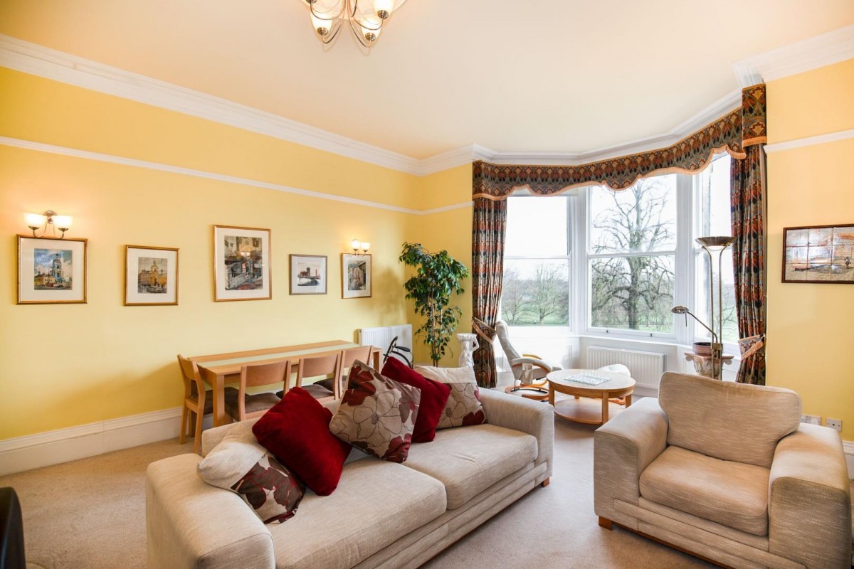 Strayside Mews, Leeds Road, Harrogate, HG2 8AA