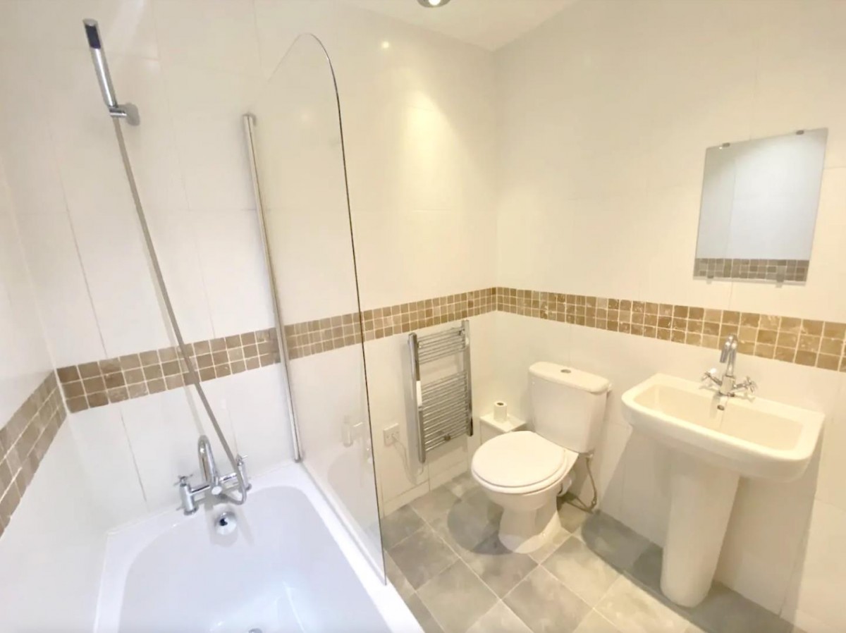 Baines, House, Cheltenham Mount, Harrogate, HG1 2DP