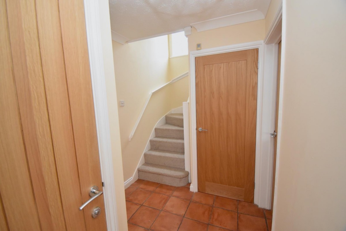 Worthy Close, Kingswood, Bristol, BS15 9GR.