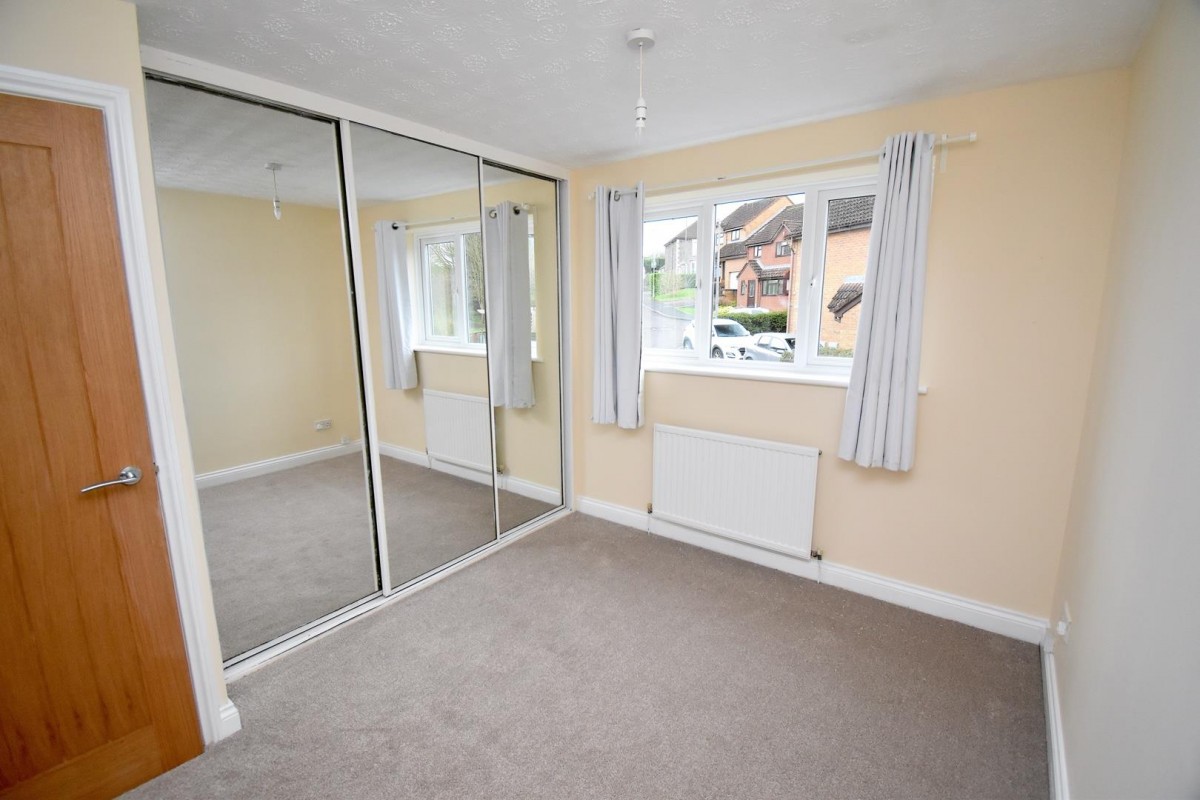 Worthy Close, Kingswood, Bristol, BS15 9GR.