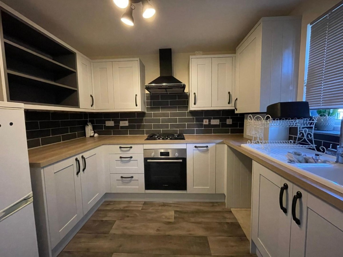 Castle Stream Court, Dursley