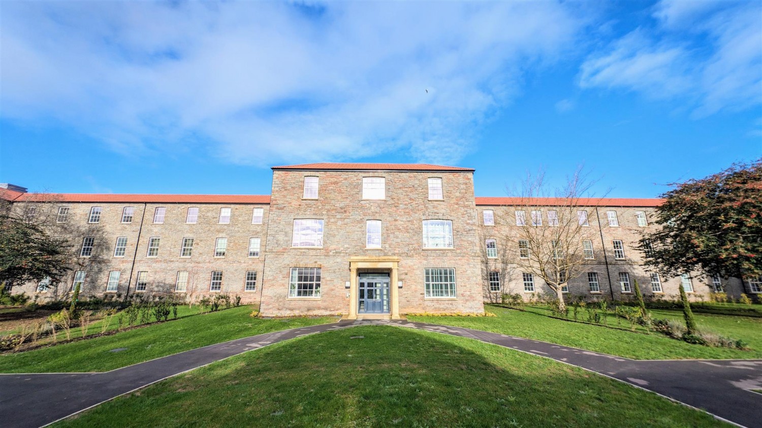 Captains House, Captains Gardens