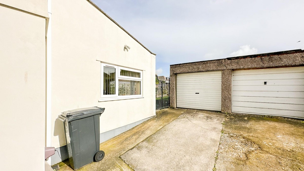 Queensdale Crescent, Knowle, Bristol, BS4