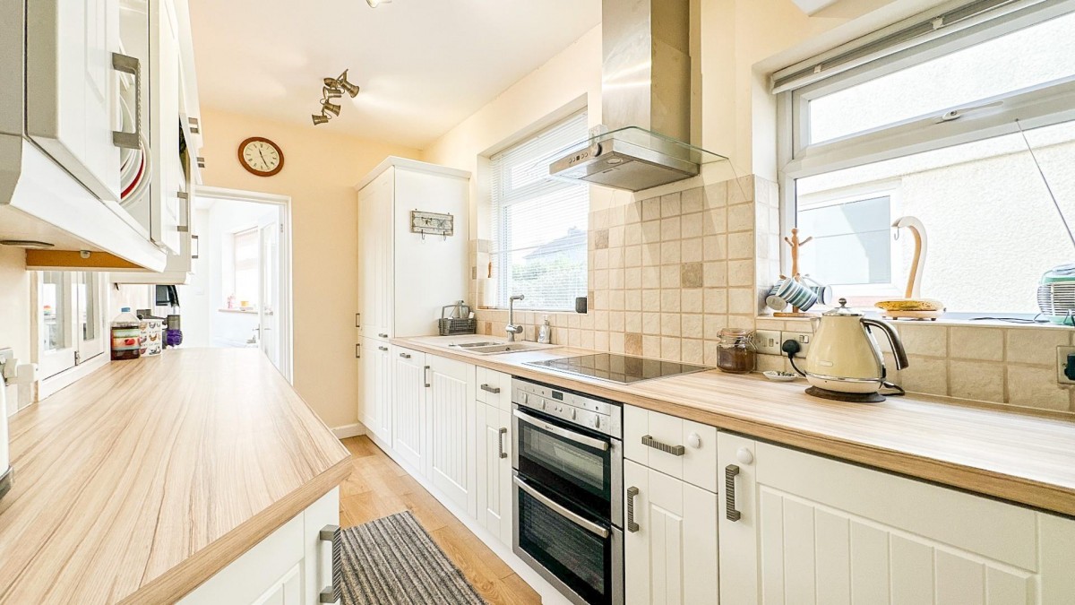 Queensdale Crescent, Knowle, Bristol, BS4