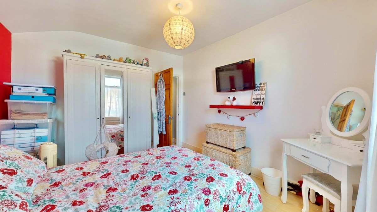 Eric Road, Chadwell Heath, RM6