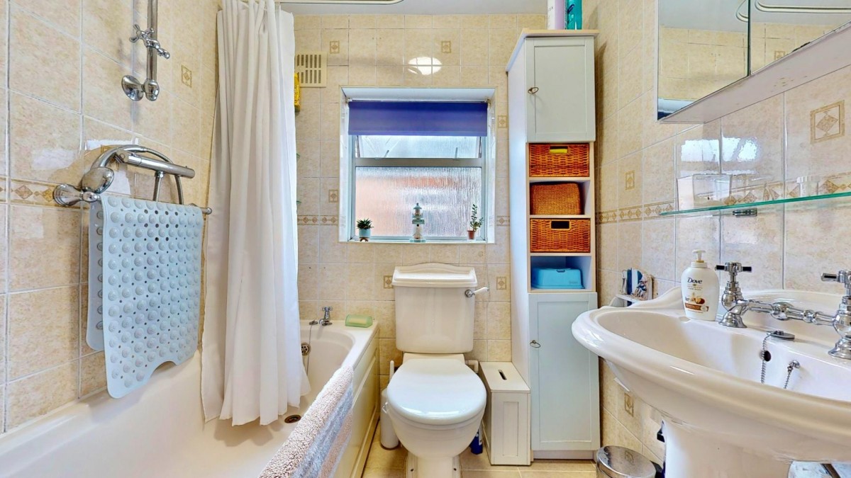 Eric Road, Chadwell Heath, RM6