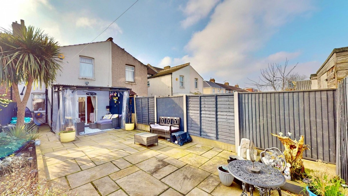 Eric Road, Chadwell Heath, RM6