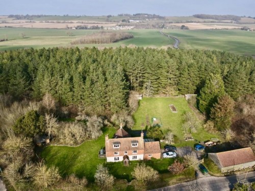 Detached Farmhouse in Charing Heath + 8acres