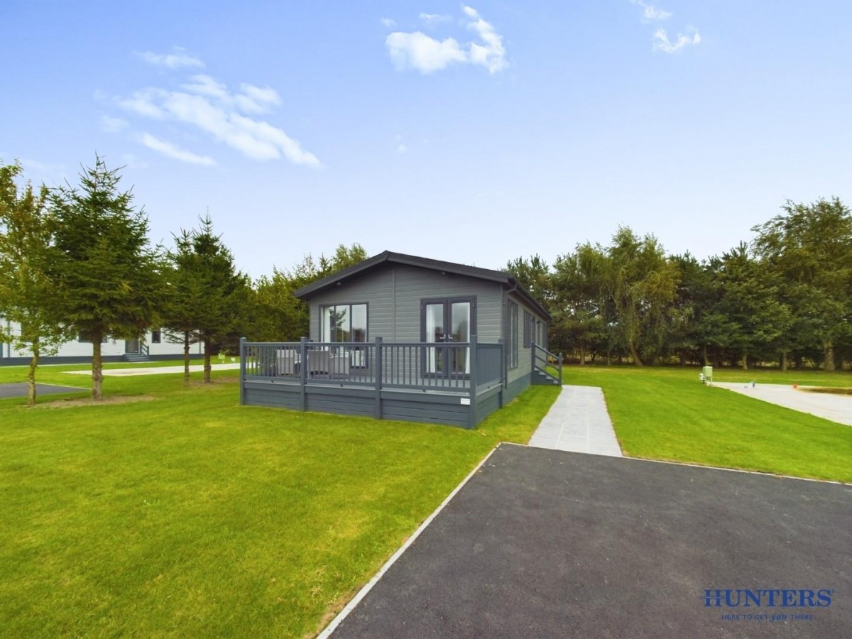 Southmoor Park The Balk, Pocklington, York Hunters Estate Agents