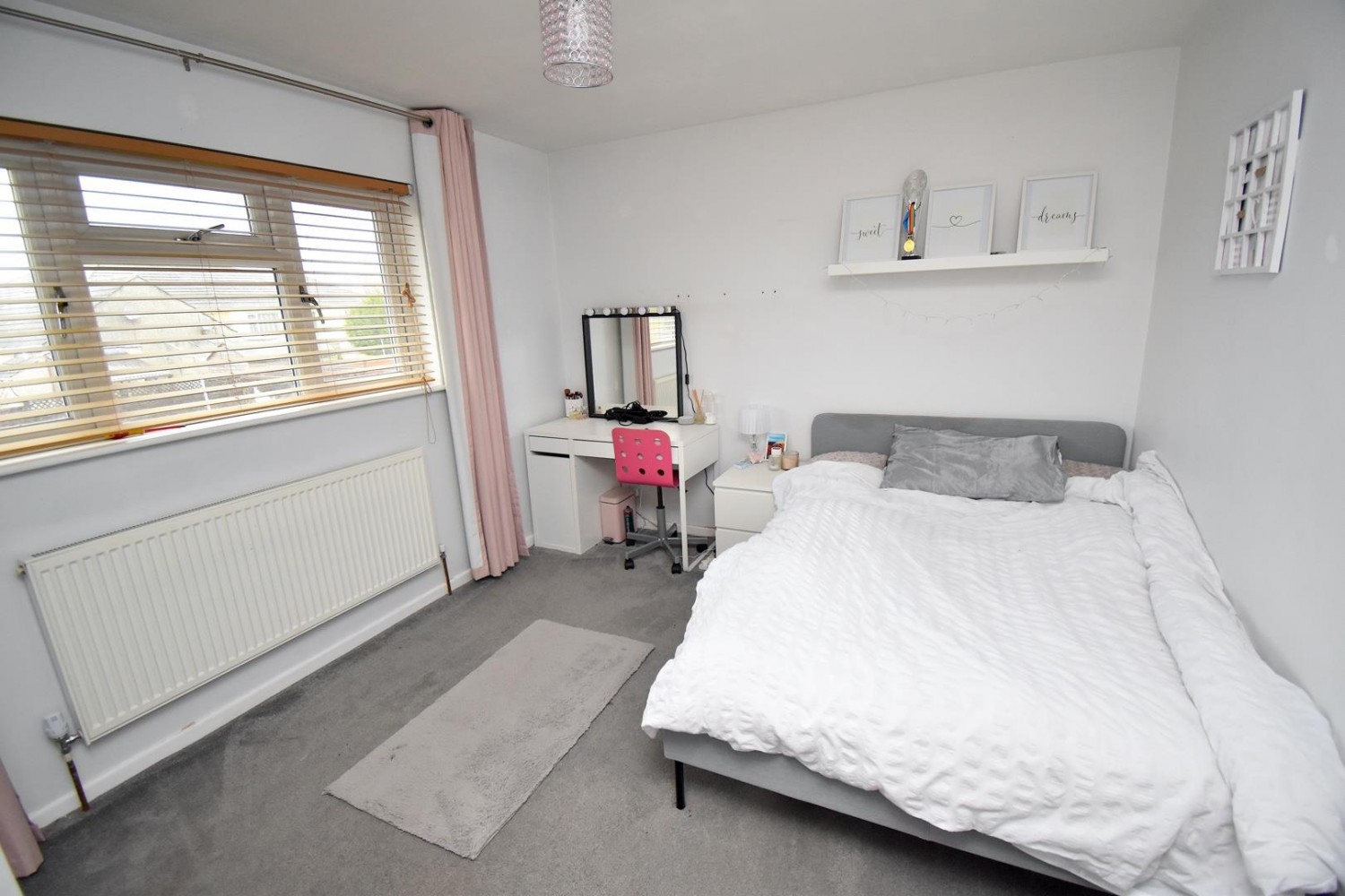 Brockhurst Gardens, St George, Bristol, BS15 1BU.