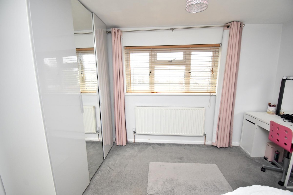 Brockhurst Gardens, St George, Bristol, BS15 1BU.