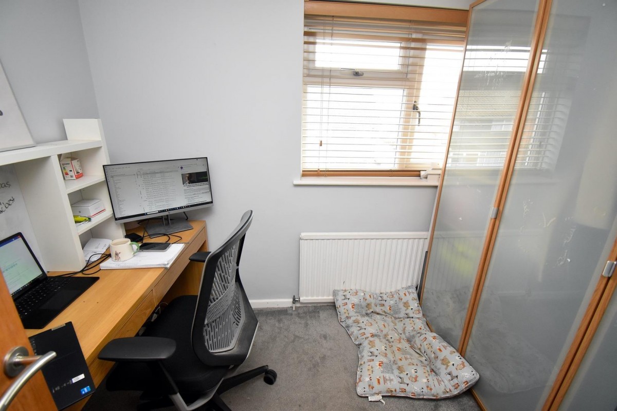 Brockhurst Gardens, St George, Bristol, BS15 1BU.