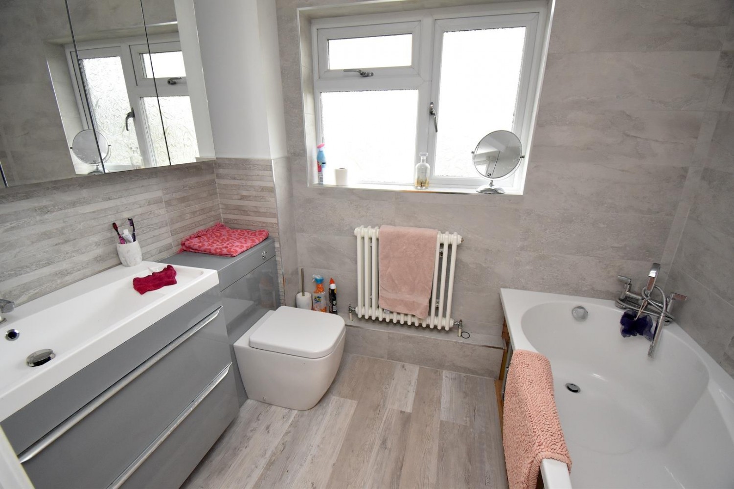 Brockhurst Gardens, St George, Bristol, BS15 1BU.