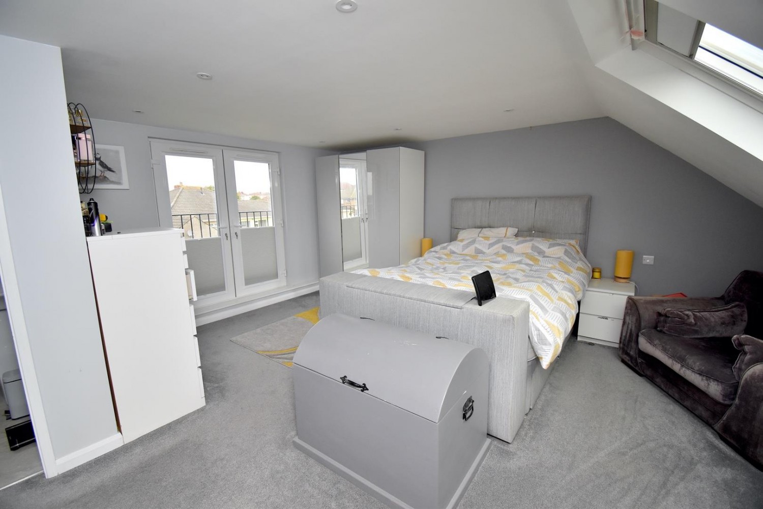 Brockhurst Gardens, St George, Bristol, BS15 1BU.