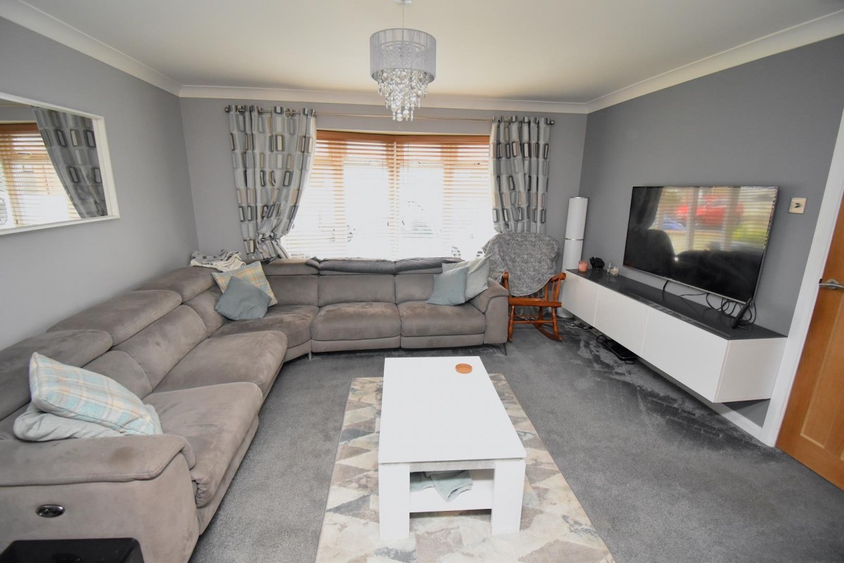 Brockhurst Gardens, St George, Bristol, BS15 1BU.