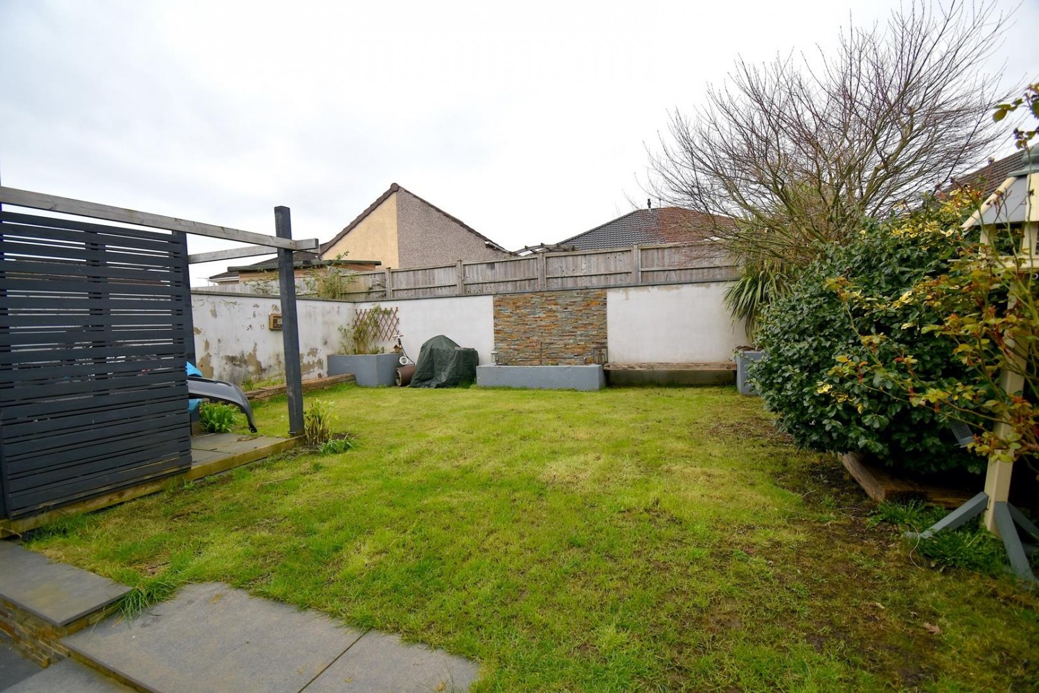 Brockhurst Gardens, St George, Bristol, BS15 1BU.