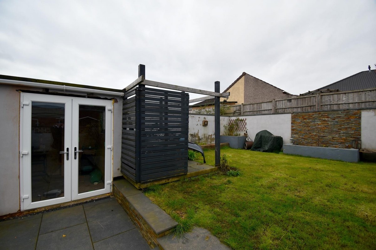 Brockhurst Gardens, St George, Bristol, BS15 1BU.