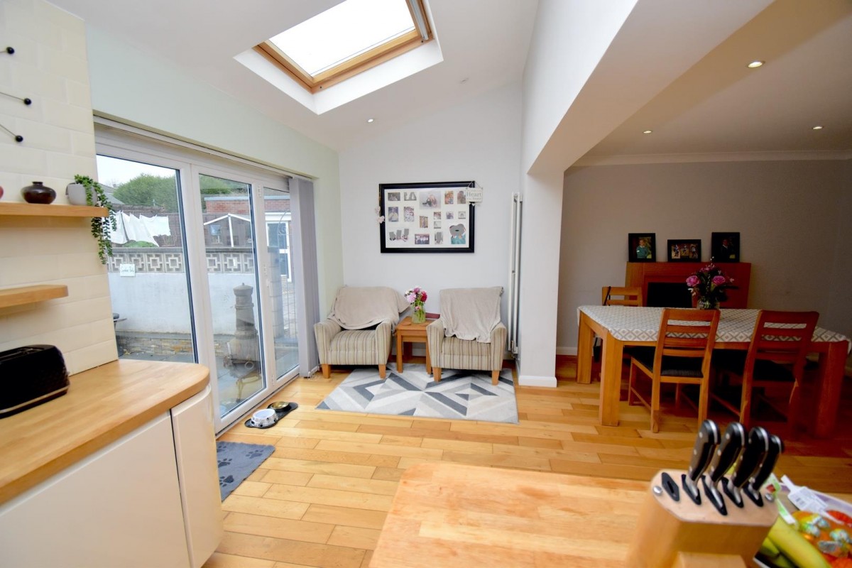 Brockhurst Gardens, St George, Bristol, BS15 1BU.