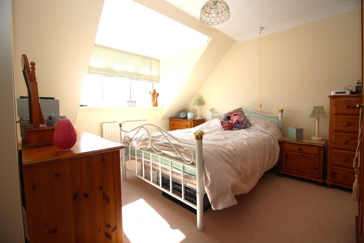 Courville Close, Alveston, Bristol