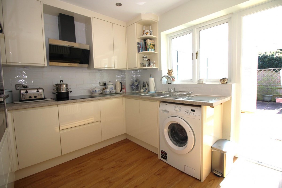 Courville Close, Alveston, Bristol