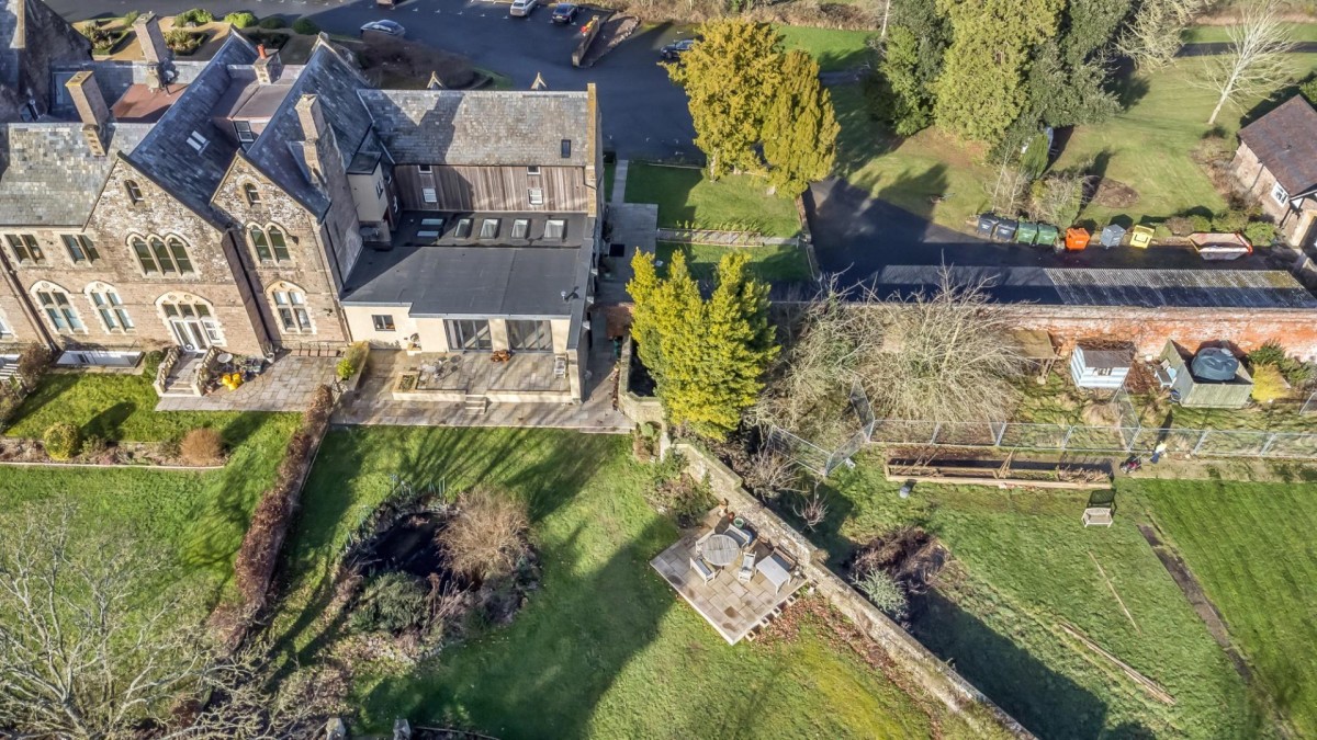 The East Wing, Bryngwyn Manor, Hereford, Herefordshire, , HR2 8EQ