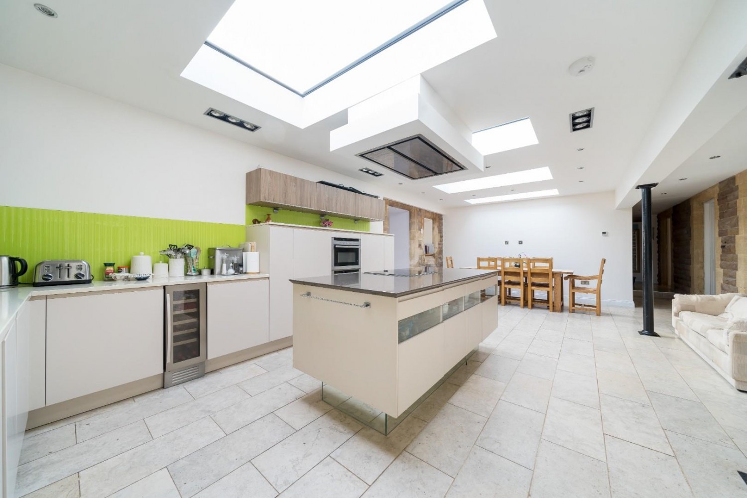 The East Wing, Bryngwyn Manor, Hereford, Herefordshire, , HR2 8EQ