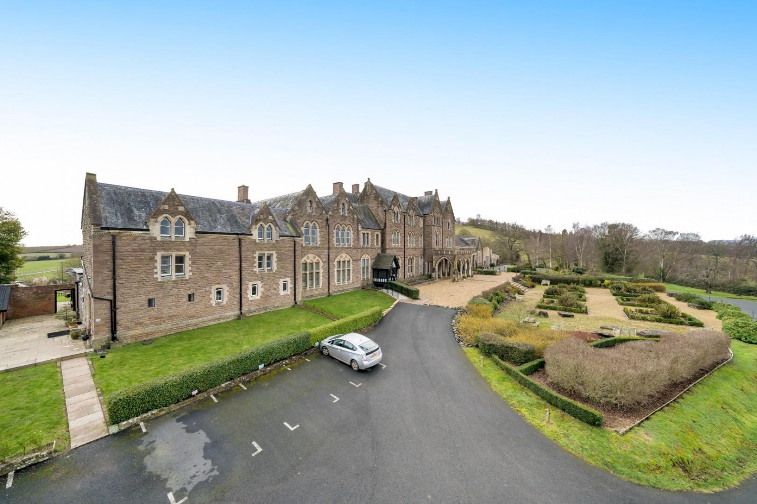 The East Wing, Bryngwyn Manor, Hereford, Herefordshire, , HR2 8EQ