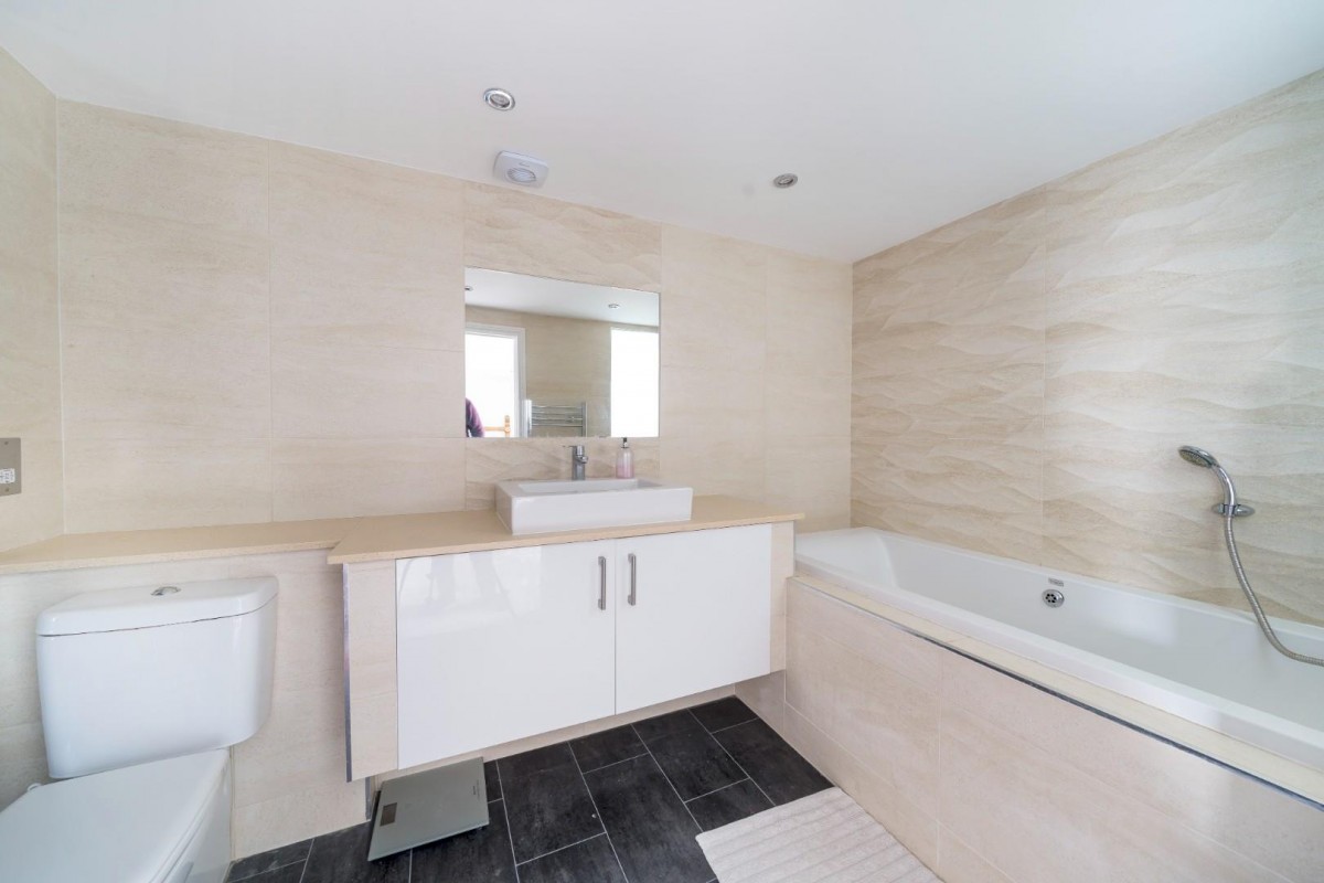 The East Wing, Bryngwyn Manor, Hereford, Herefordshire, , HR2 8EQ