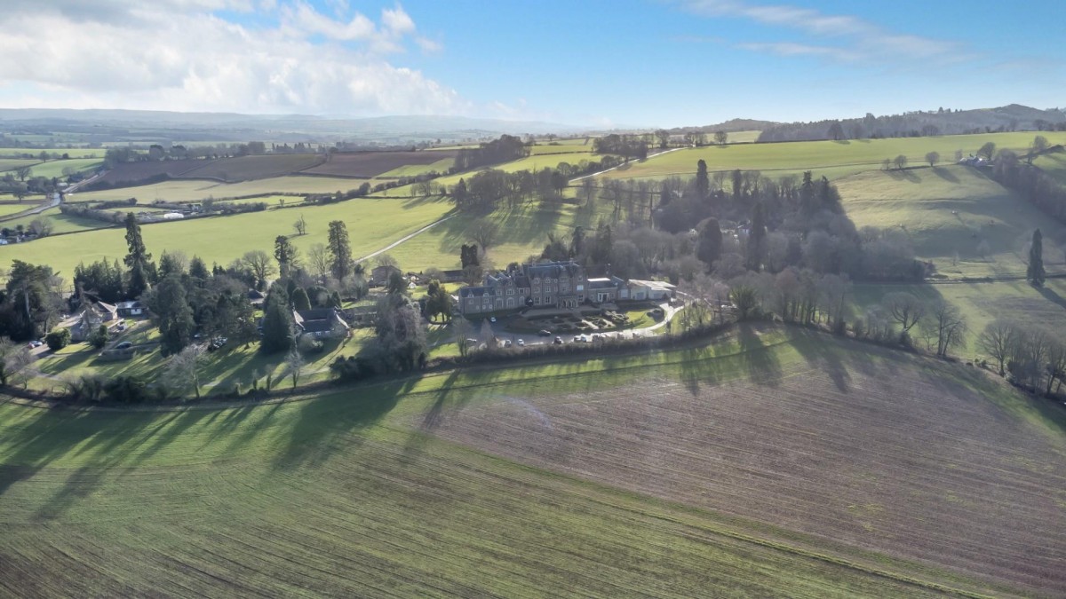 The East Wing, Bryngwyn Manor, Hereford, Herefordshire, , HR2 8EQ