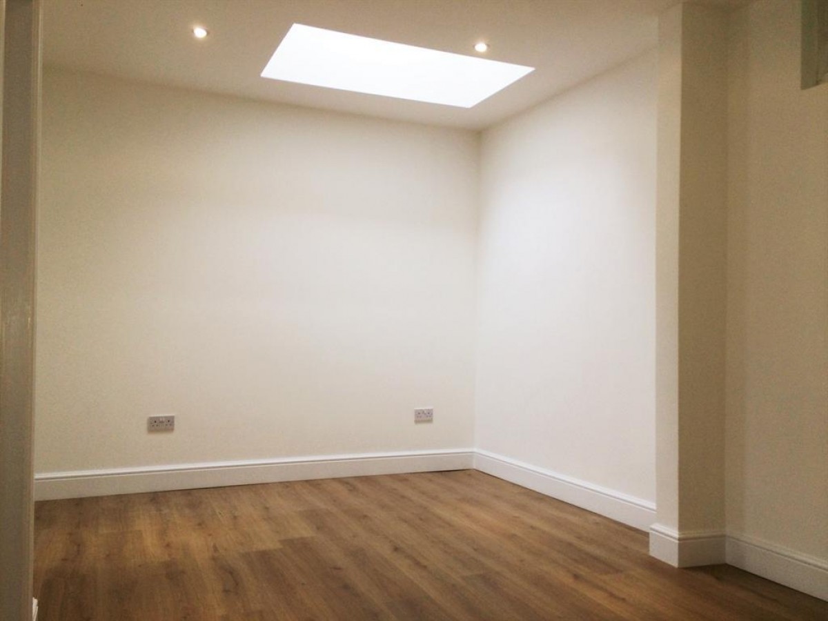 High Street, Stanstead Abbotts, Herts, SG12 8AG