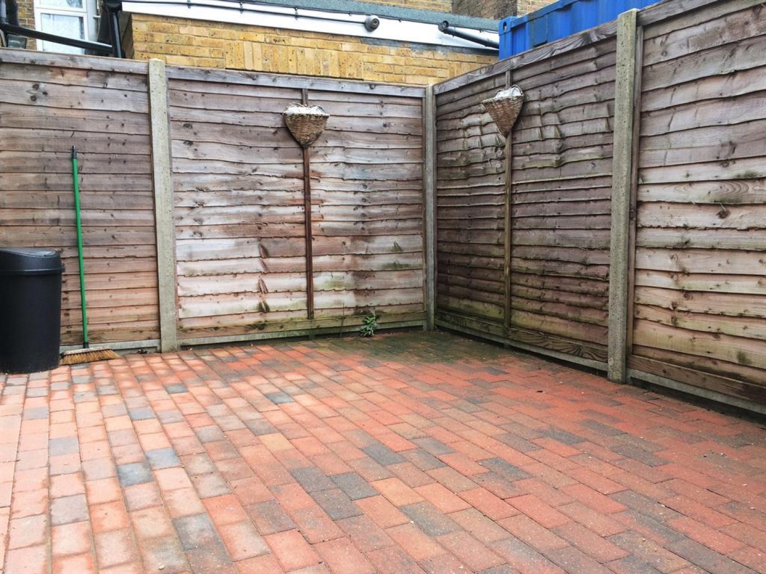 High Street, Stanstead Abbotts, Herts, SG12 8AG