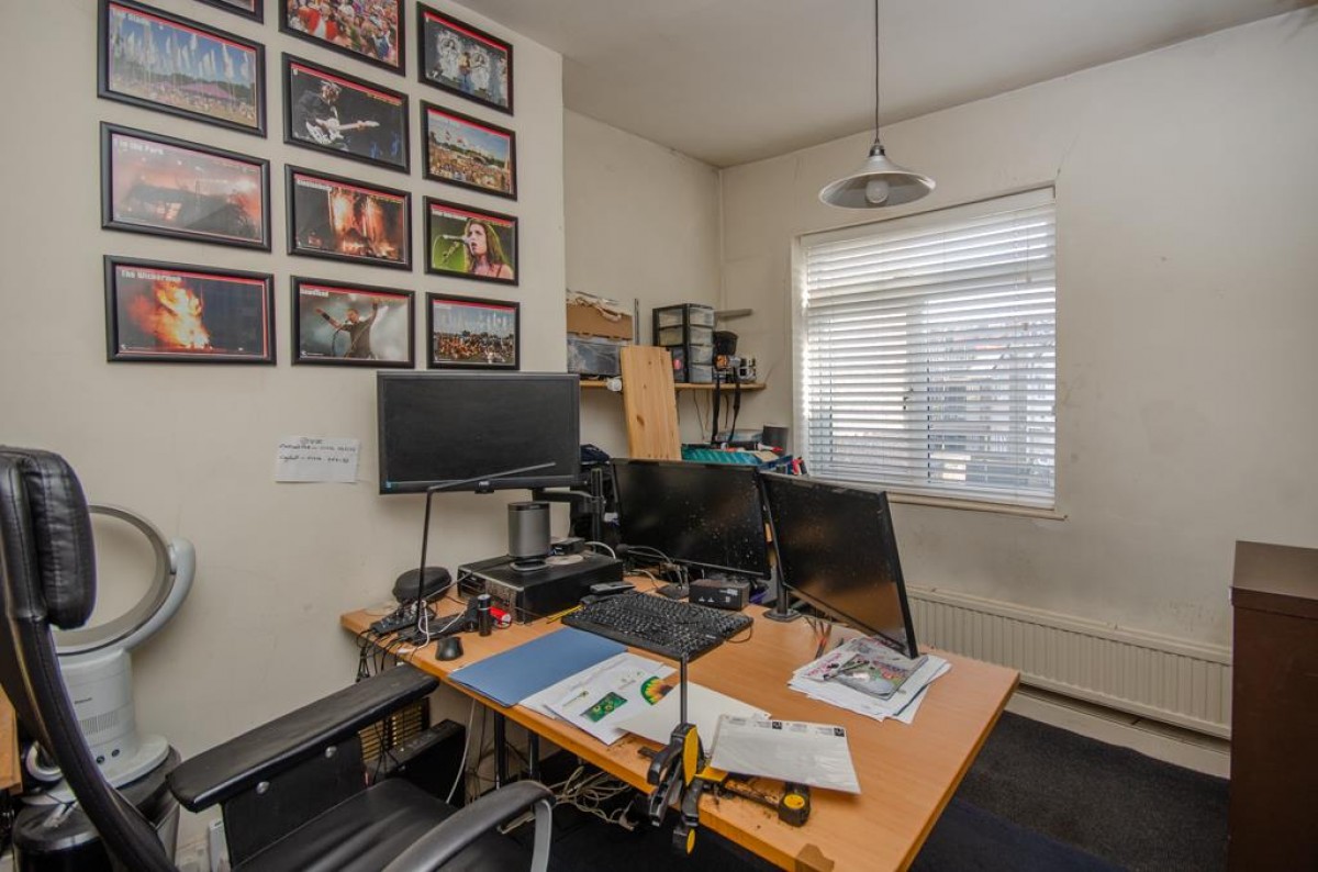 Chaplin Road, Easton, Bristol BS5 0JU