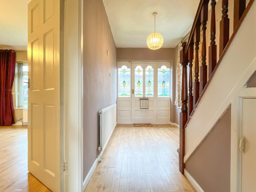 Glen Avenue, Batley Hunters Estate Agents & Letting Agents