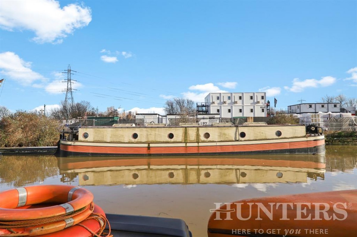 Waterside Way, London, N17