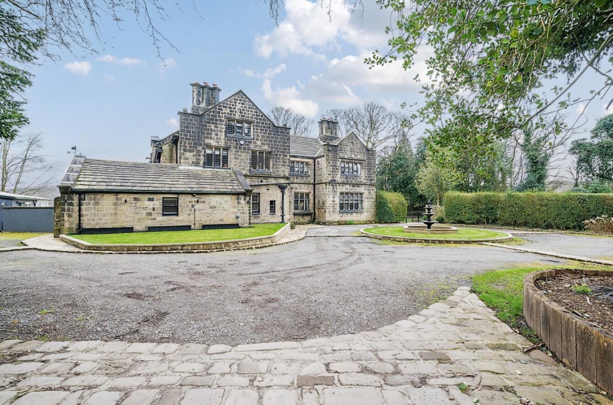 Roundwood Road, Baildon