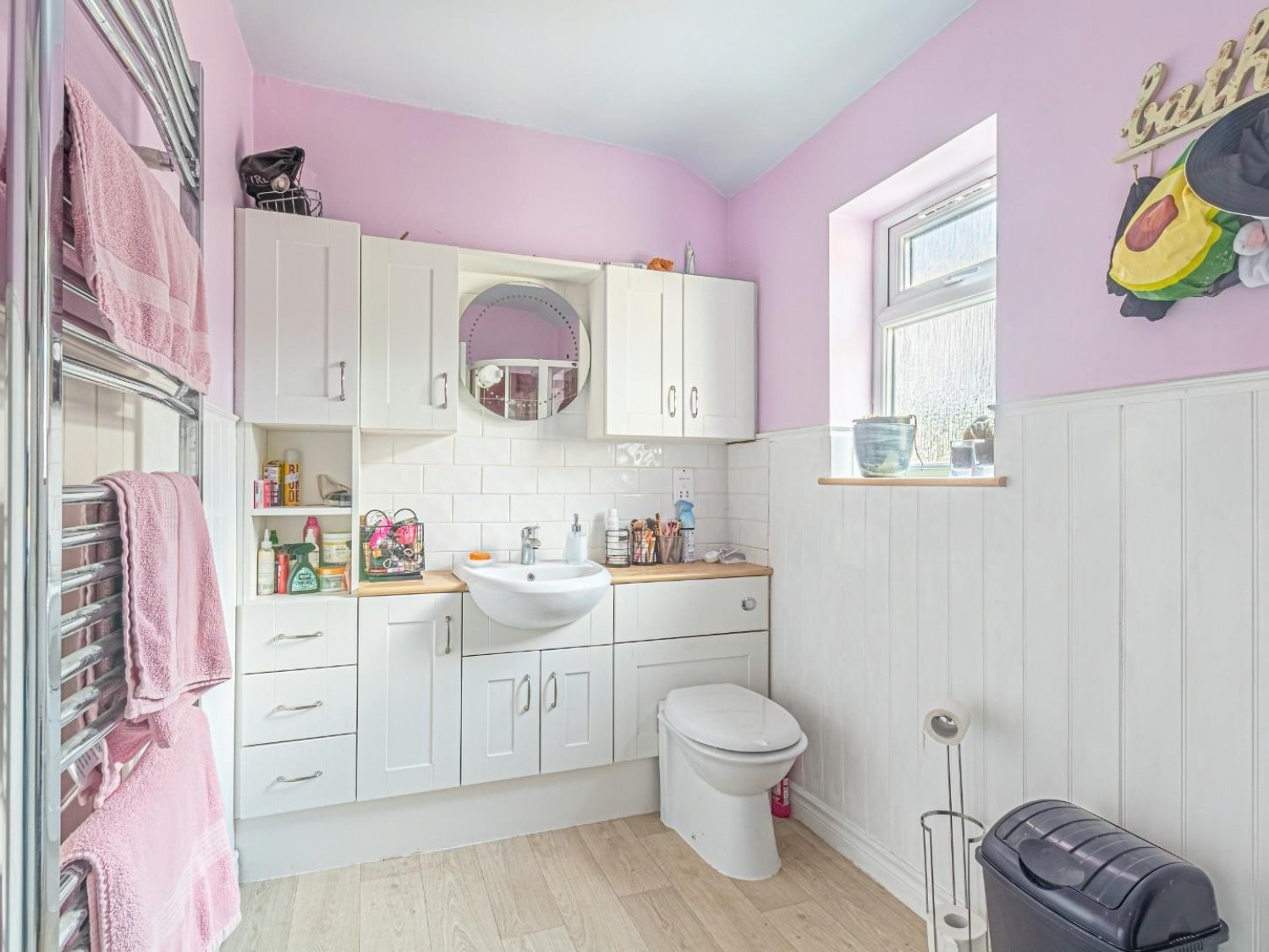 Corner Farm, Leighton Road, Stanbridge