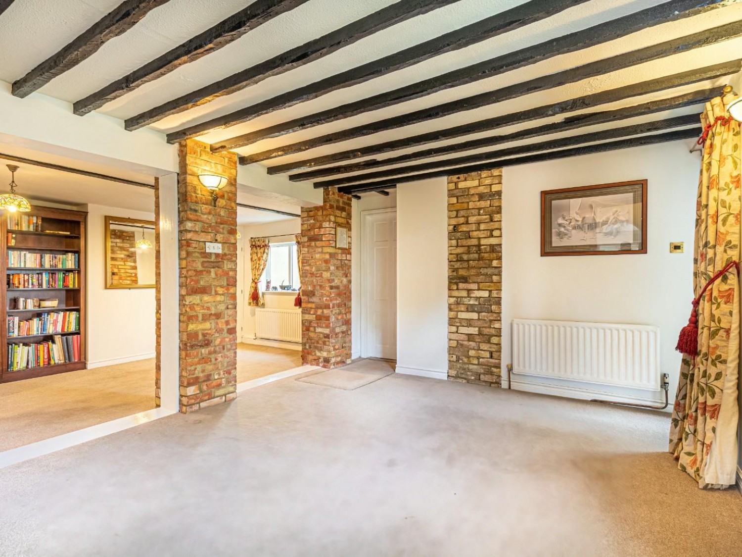 Corner Farm, Leighton Road, Stanbridge