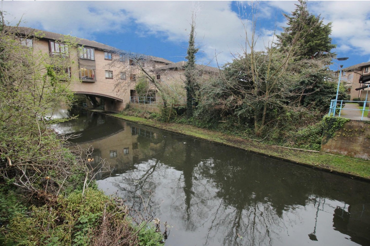 Pointer Close, Thamesmead