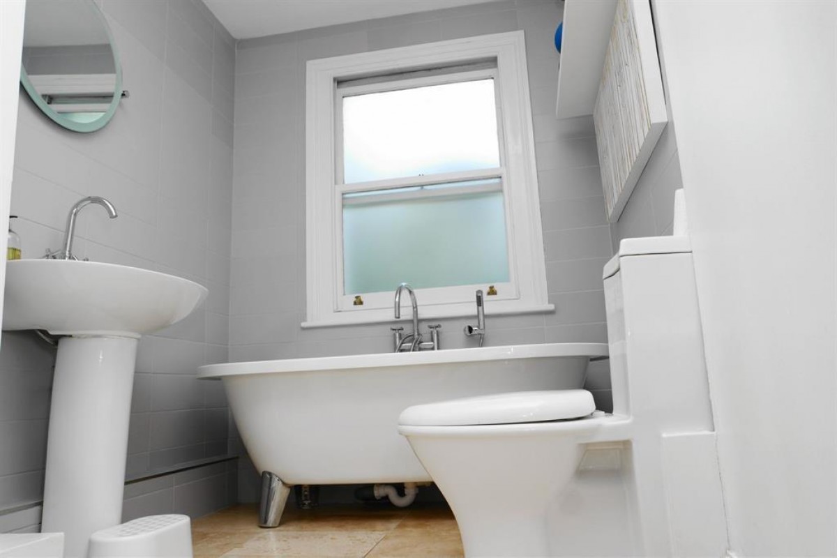 Burnt Ash Hill, Lee, London, SE12 0HH