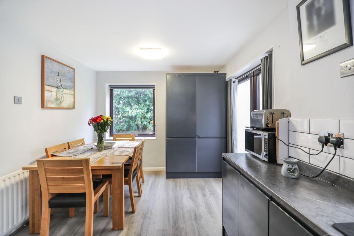Norwood Grove, Harrogate, HG3 2XL